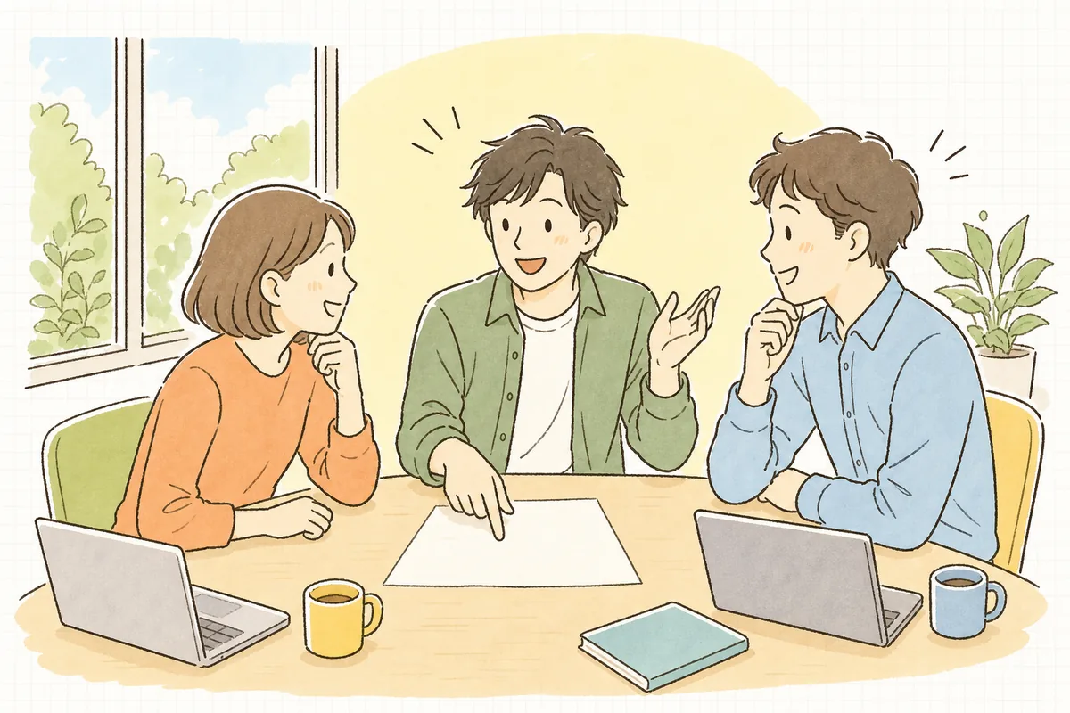 明るい会議室で、制作チームが前回の引き継ぎメモを囲み、笑顔で次の案件のキックオフをしているようす